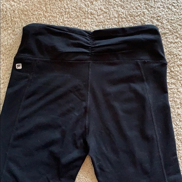 Fabletics Black Workout Cropped Leggings - Picture 4 of 6
